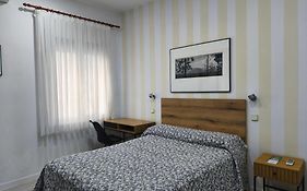 Hostal Angelines